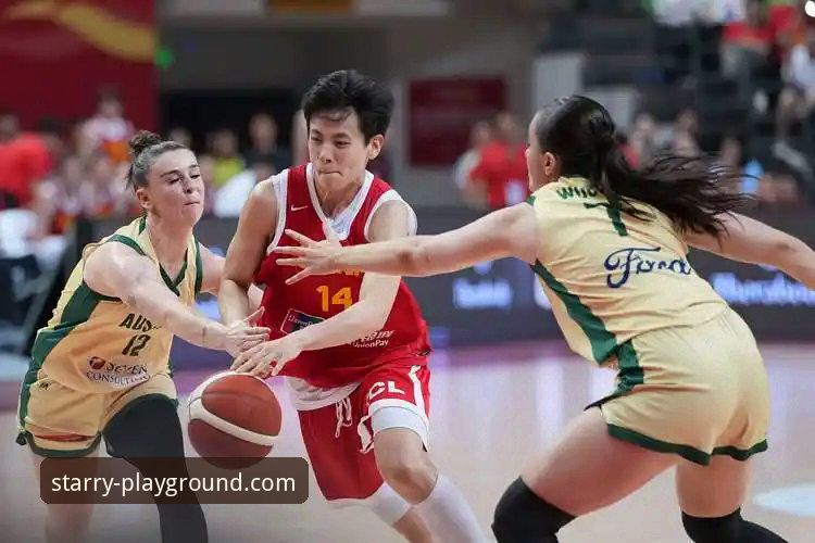 战术博弈与流畅体验：中国女篮的“一大四小”变阵 vs. 星空APP最新版下载的观赛新维度